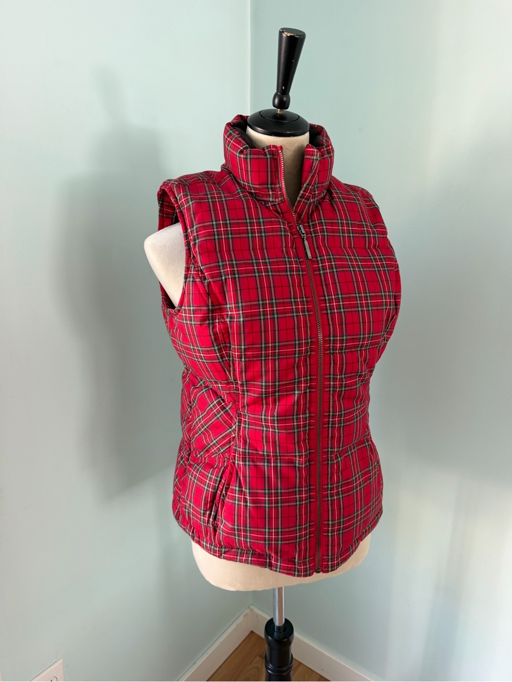 Tommy Hilfiger Y2K Red Tartan Plaid Down Puffer Vest Women’s M Cotton